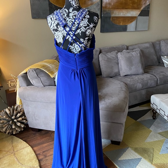 Beautiful blue evening gown! - Picture 4 of 5